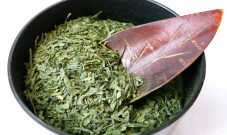 Green Tea for Acne Treatment_benefits of drinking tea instead of coffee