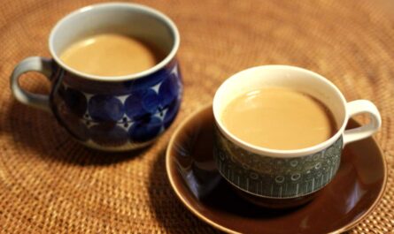 Homemade Indian Chai Tea_benefits of drinking tea with milk and sugar_